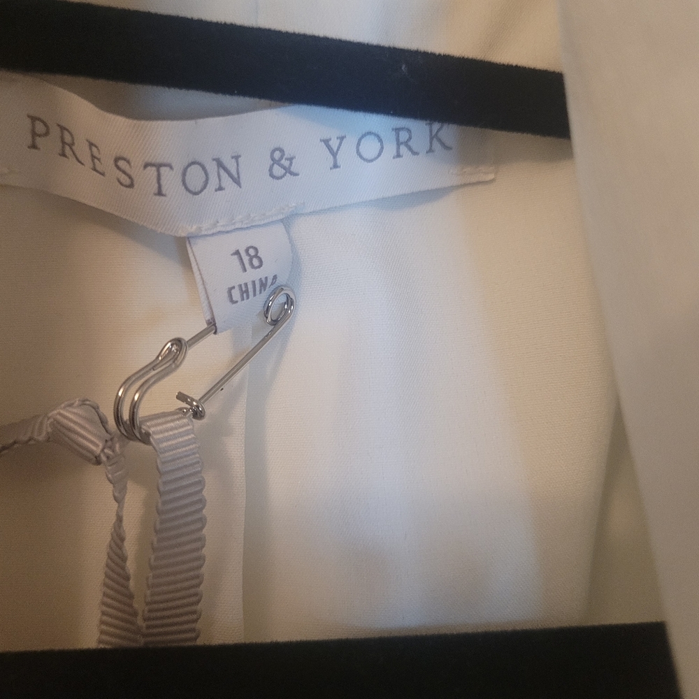 Preston & York white blazer. Size 18 - Picture 6 of 16
